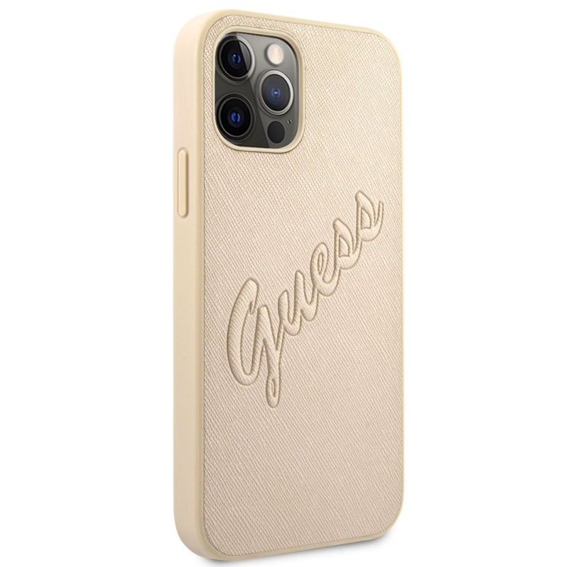 Guess PU Saffiano Vintage Script Zadní Kryt pro iPhone 12 / 12 Pro Gold